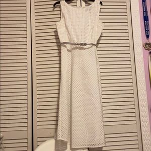 JESSICA HOWARD WHITE LONG DRESS WITH SILVER BELT